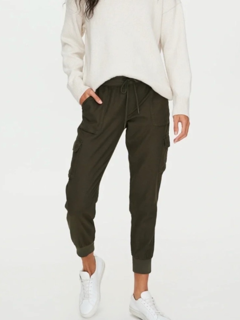 Aritzia Community Cebu cargo jogger cotton pants - Olive